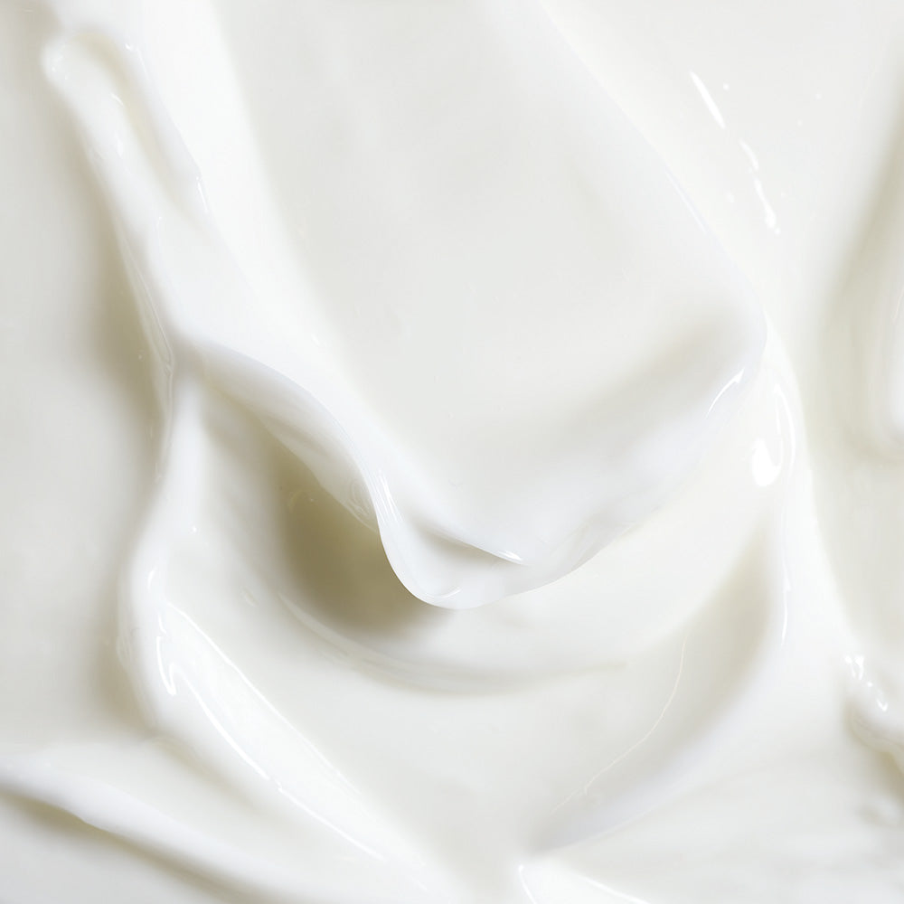 Milk spray for detangling hair