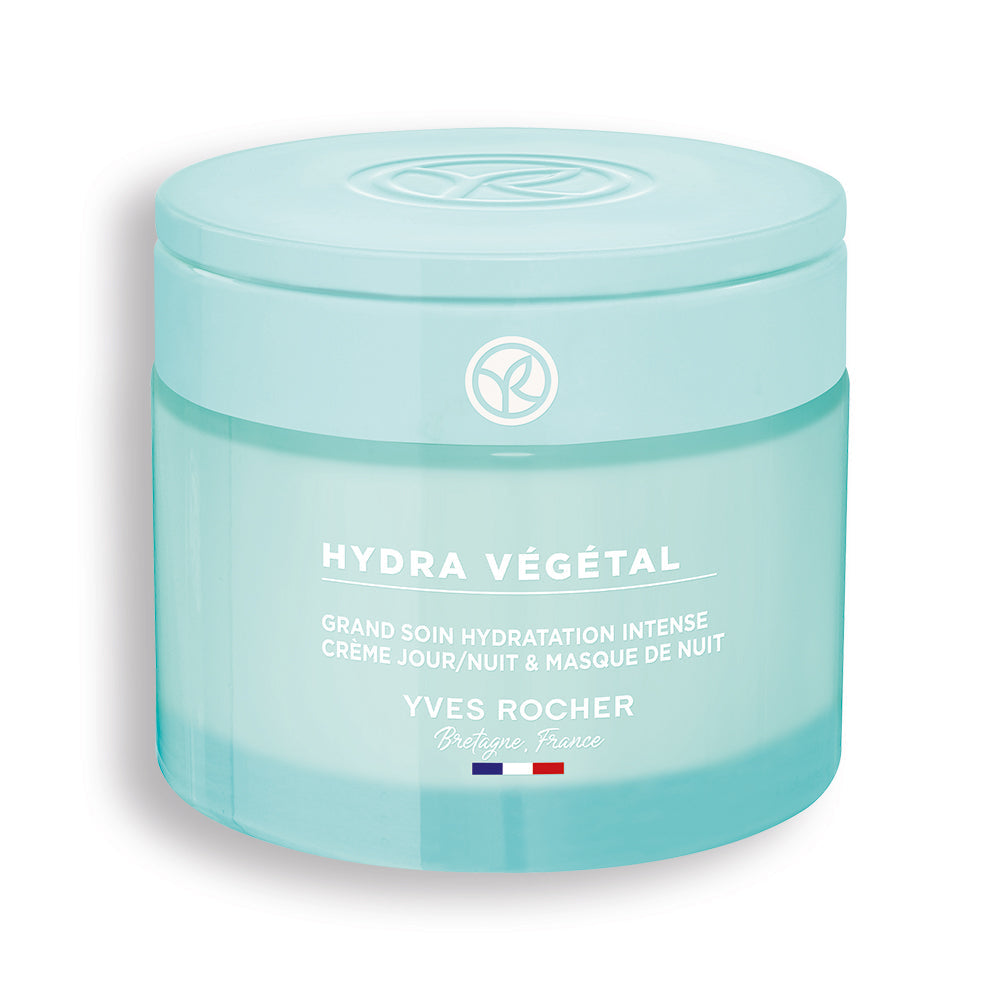 Care with a non-stop effect of intensive hydration that lasts 100 hours