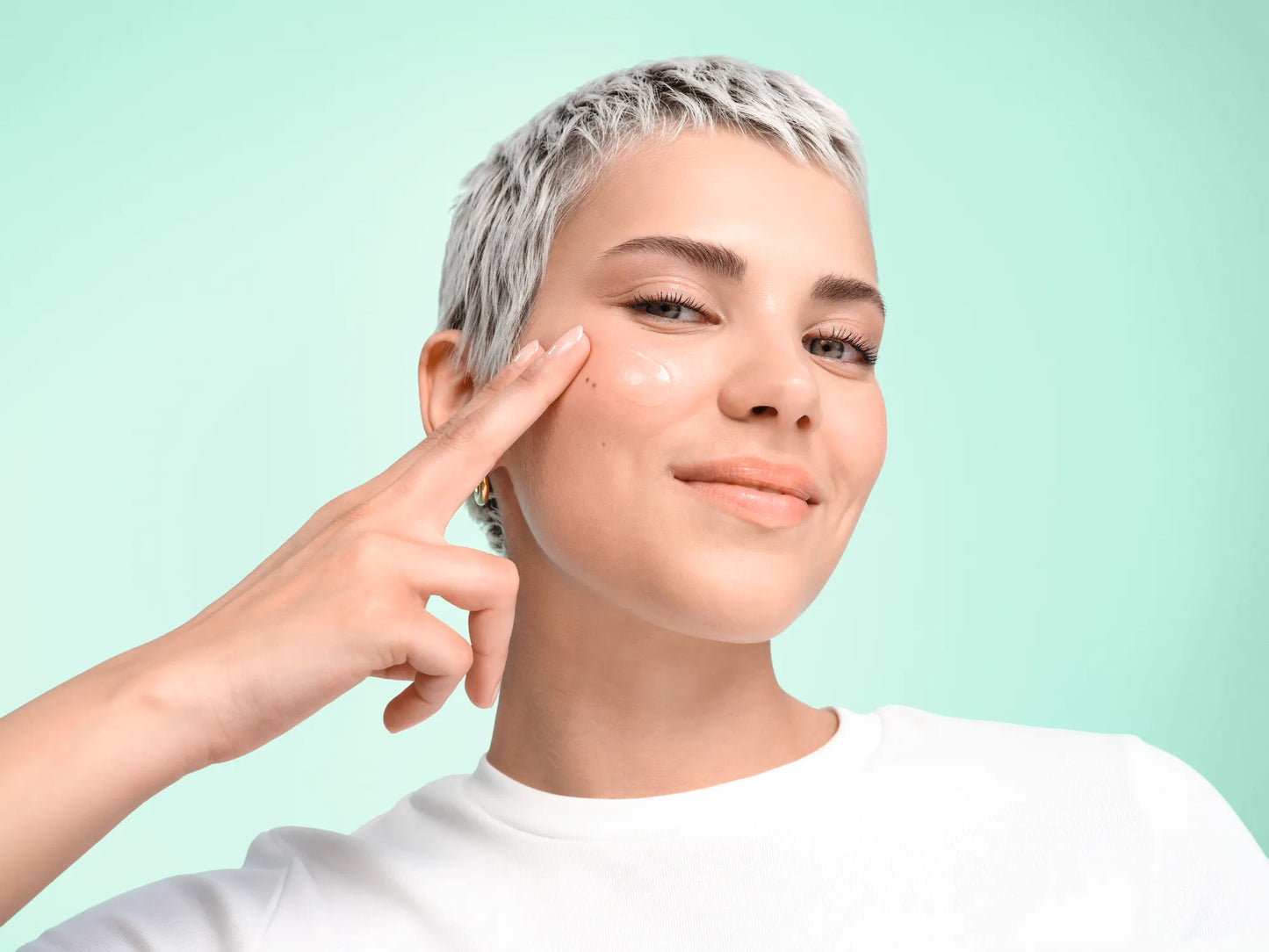 Serum with a non-stop hydration effect that lasts 100 hours